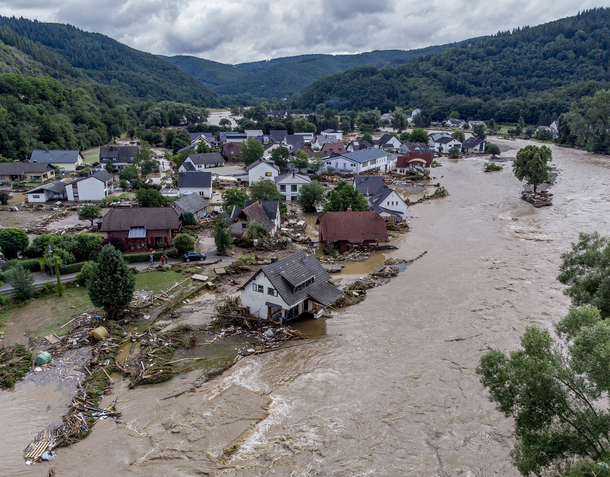 Global-Extreme-Weather-2021-Climate-Change-Germany-Flooding.jpg