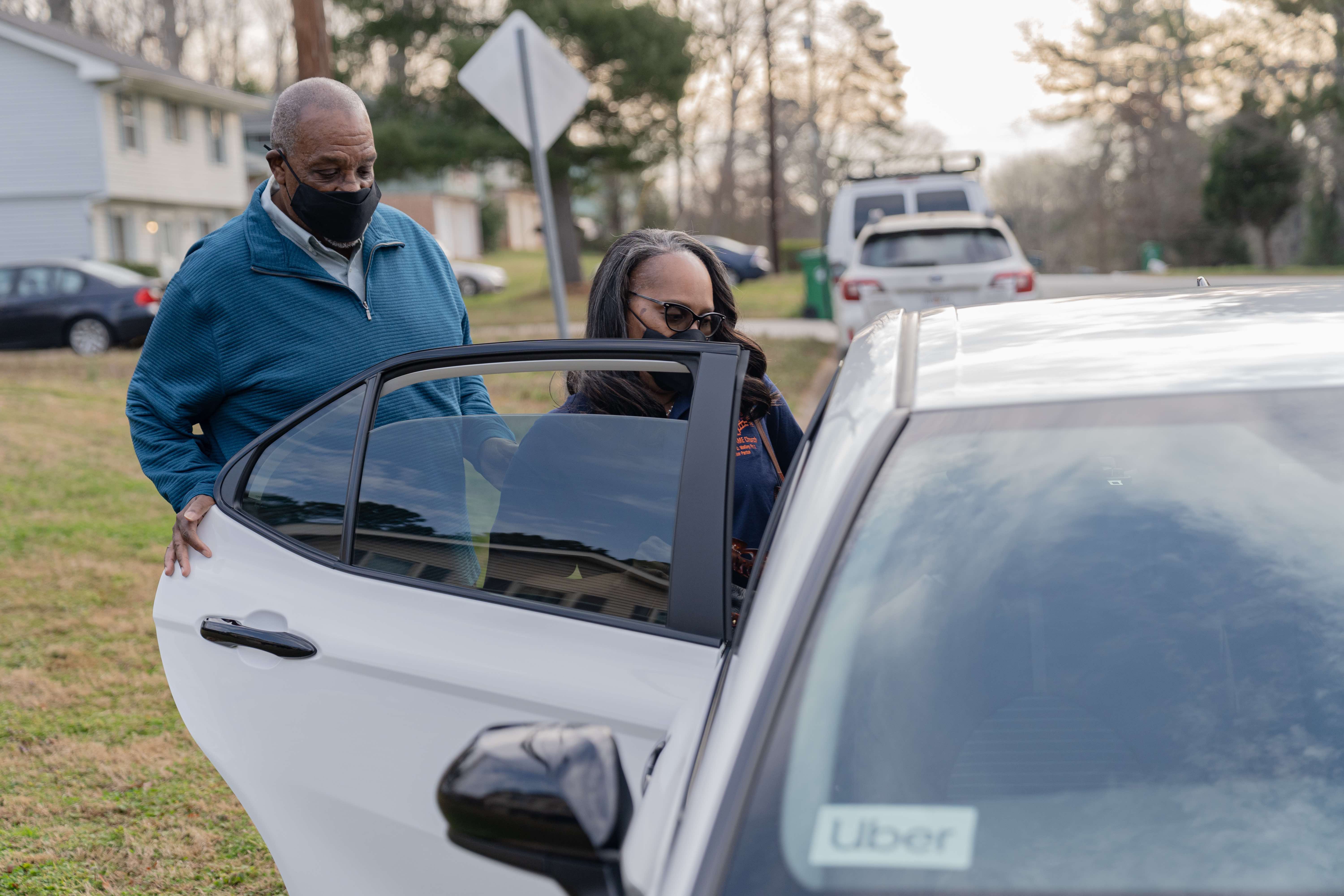 Uber and LISC Are Providing Free Rides to Vaccine Sites in the US 